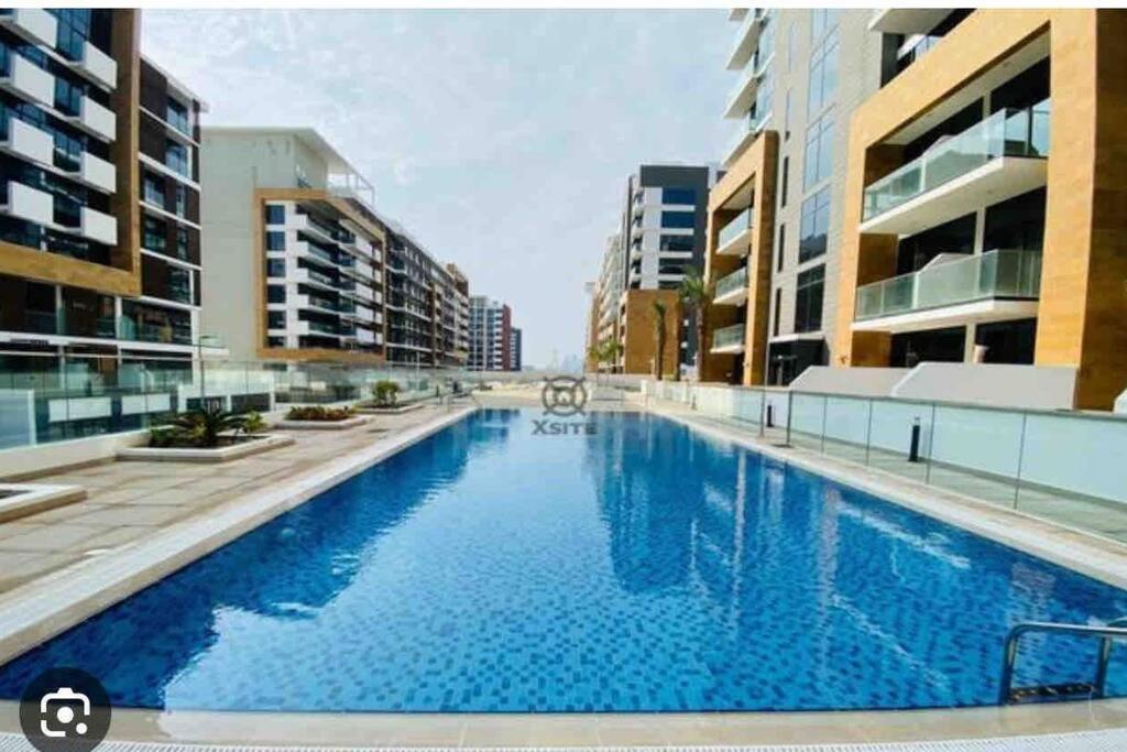 Azizi Riviera 10 Minutes To Mall Apartment